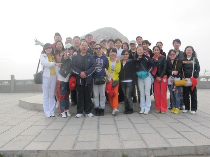 洪海led三面翻顯示公司優秀員工出游云臺山 洪海led三面翻顯示公司優秀員工出游云臺山