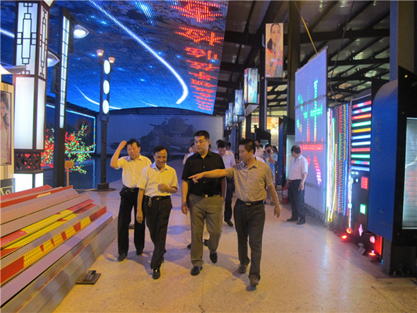 霍高原市長(zhǎng)來(lái)洪海視察工作 霍高原市長(zhǎng)來(lái)洪海視察工作